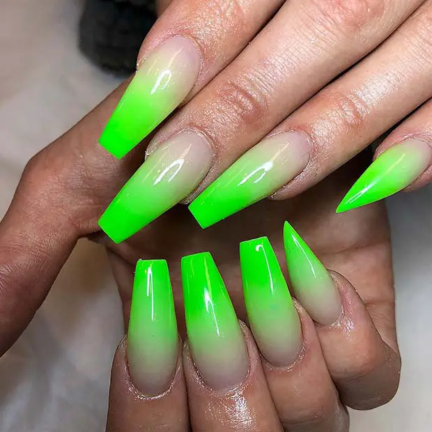 glow in the dark ombre acrylic nails