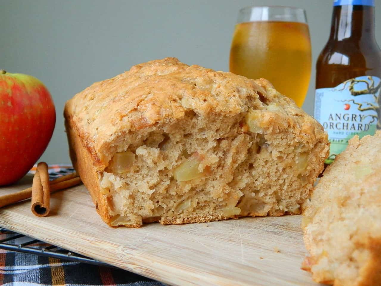 Hard Apple Cider and Cinnamon Bread