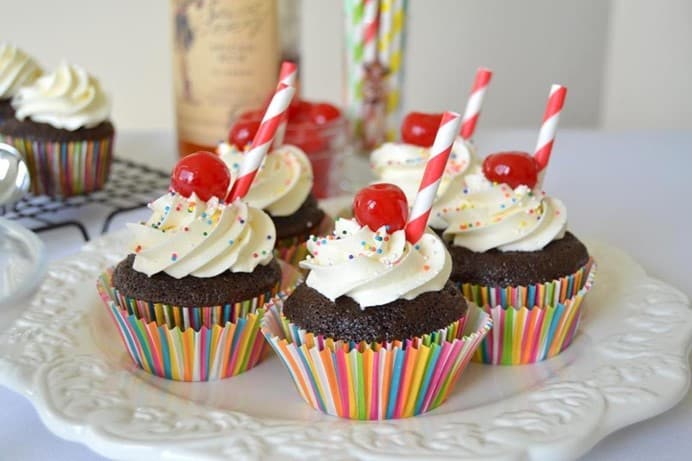 SAILOR SUNDAE CUPCAKES