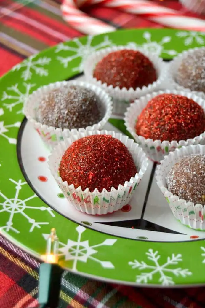 GINGERBREAD RUM BALLS