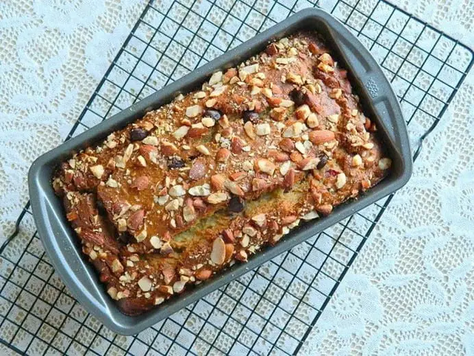 RASPBERRY AND CHOCOLATE CHIP BANANA BREAD