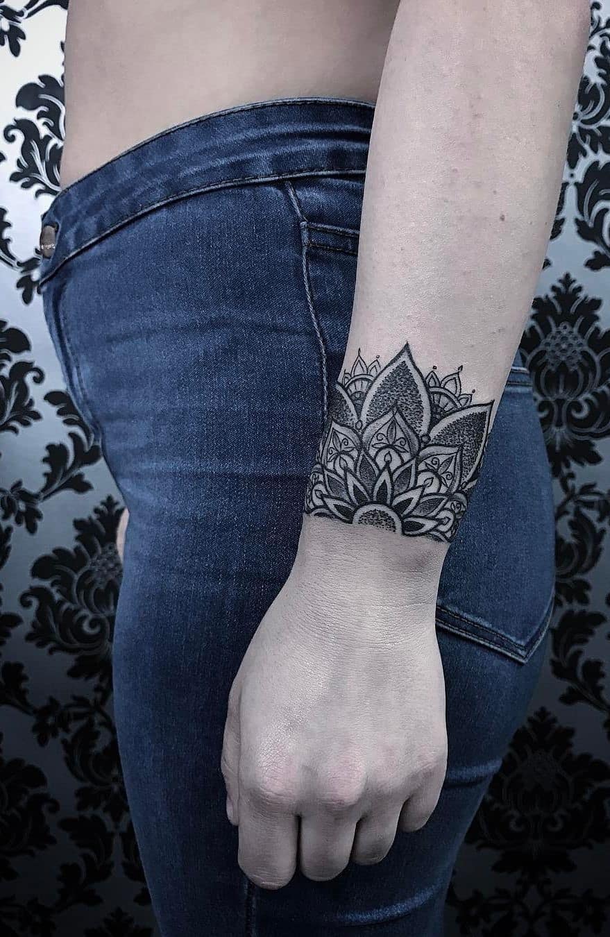 30+ Best Mandala Tattoos Ideas: For Both Men And Women 30 Mandala Tattoo Wrist Placement Flower Print