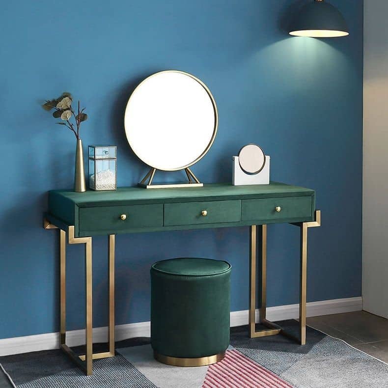 32 Best & Free DIY Makeup Vanity Table Ideas 15 14. Gorgeous All Green Vanity Set-up