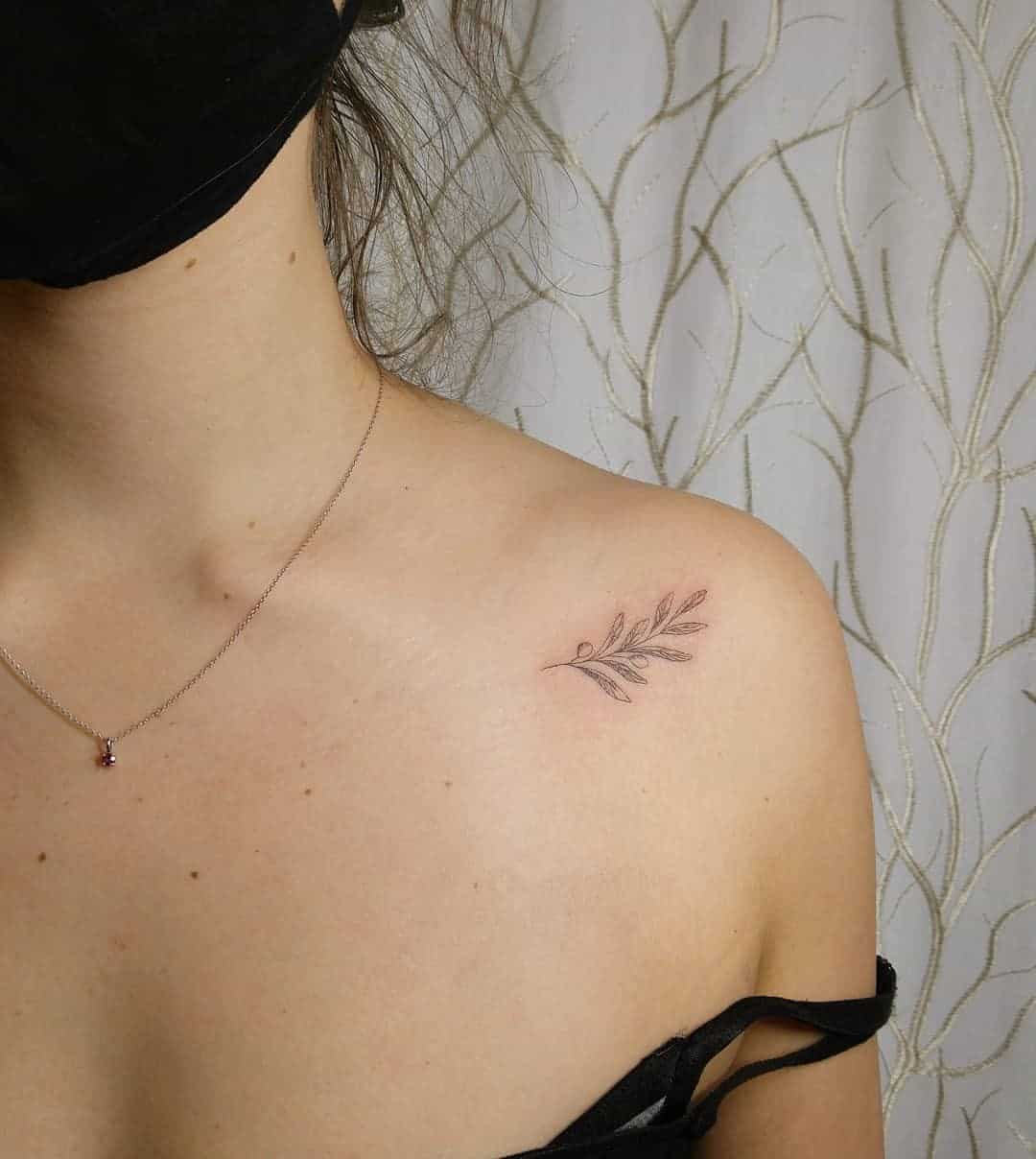 30+ Best Olive Branch Tattoo Design Ideas (2022 Updated!) 23 Olive Branch Tattoo Collarbone/Shoulder Placement