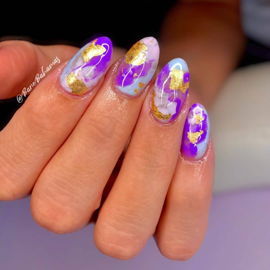 Almond Nails Idea Purple & Gold