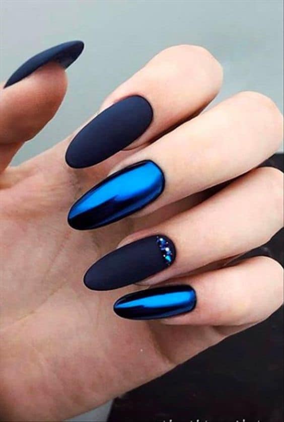 Oval Shaped Dark Navy Blue Nails