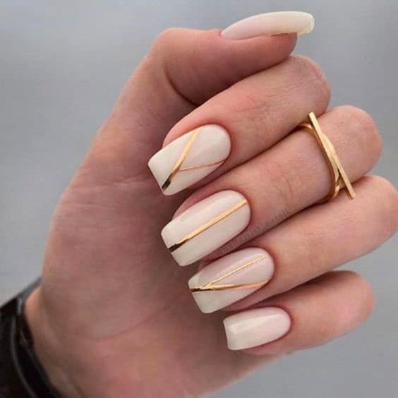 Short & Natural Marble Inspired Nude Nails