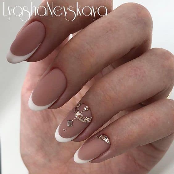 Short Nude Nails With French Detail & Golden Gem