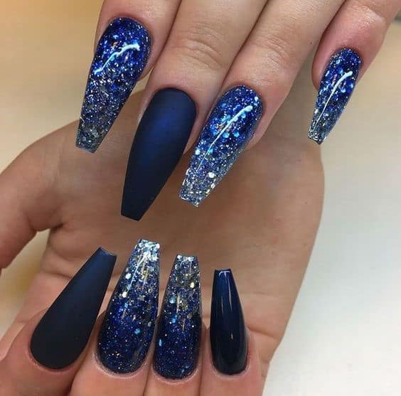 Stiletto Dramatic Navy Blue Nails With Glitter