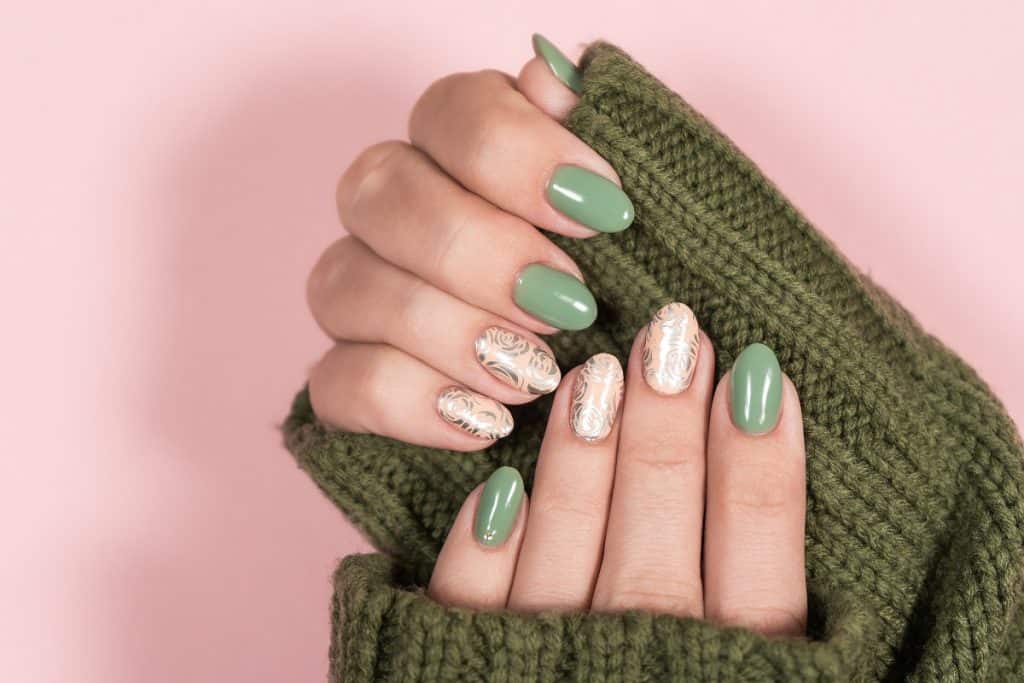 7. Emerald Green Dipping Nails - wide 5