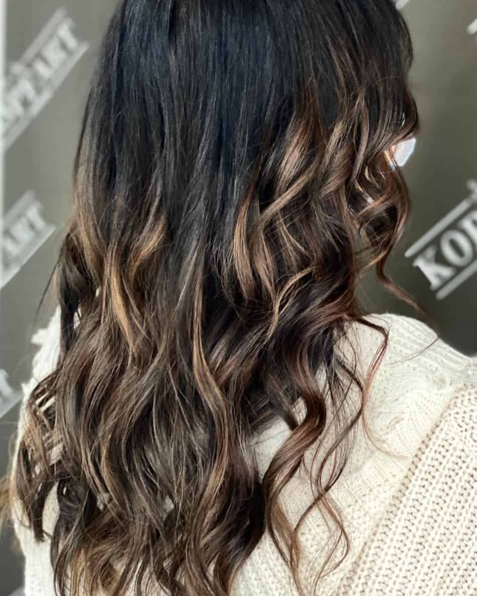 Balayage Hairstyle For Dark Hair Wavy Look 