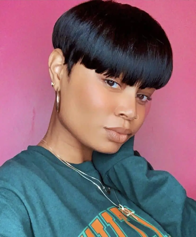 Bold Bowl Cut For Black Women 2