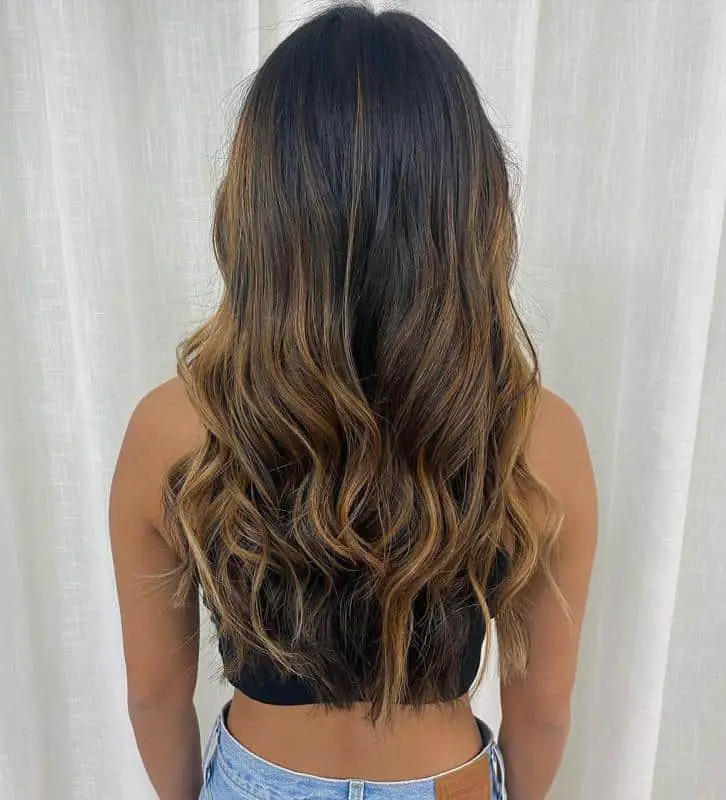 50+ Delicious Caramel Highlights on Brown Hair: Trendy Ideas For A Hair Makeover 28 Brown Hair With Caramel Highlights On The Lowlights 1