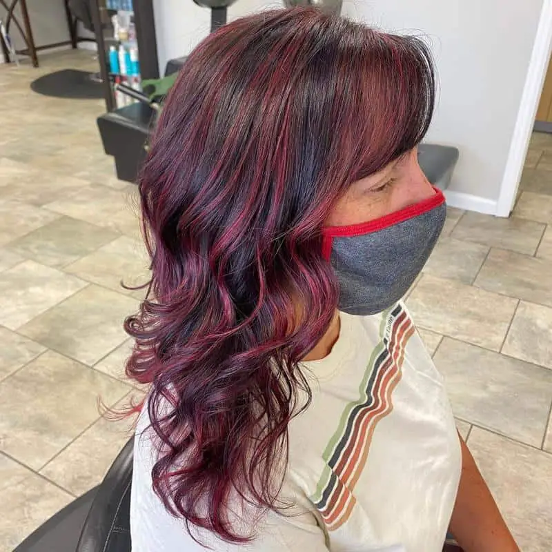 Red Highlights on Brown Hair: 40+ Most Trendy Ideas to Try Out 23 Crimson or Vermilion highlights 1