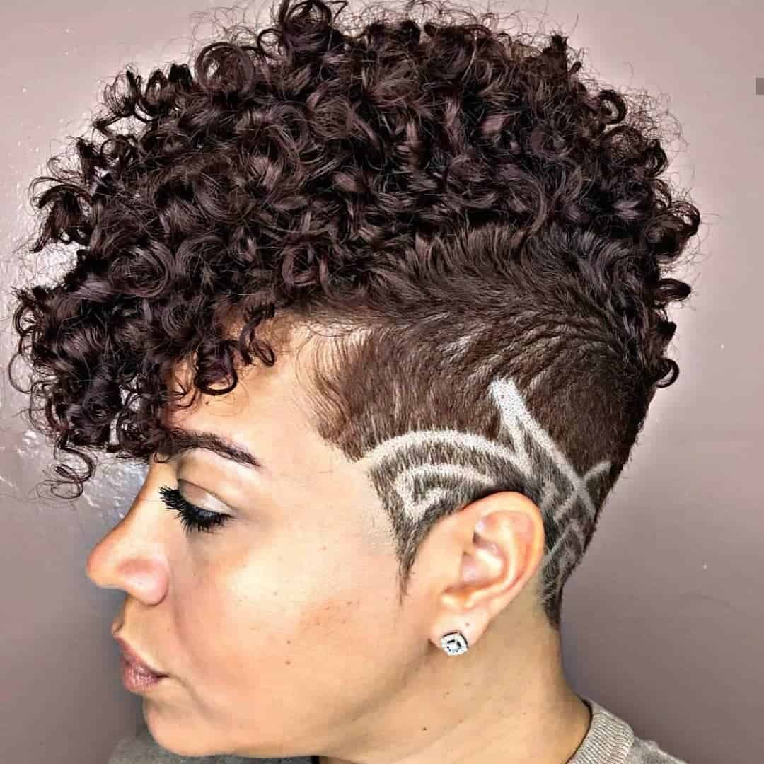 Taper Haircut For Women: Is This a Hair Trend For You? 22 Curly (Natural Hair) + Decorated Taper Haircut For Black Women 1