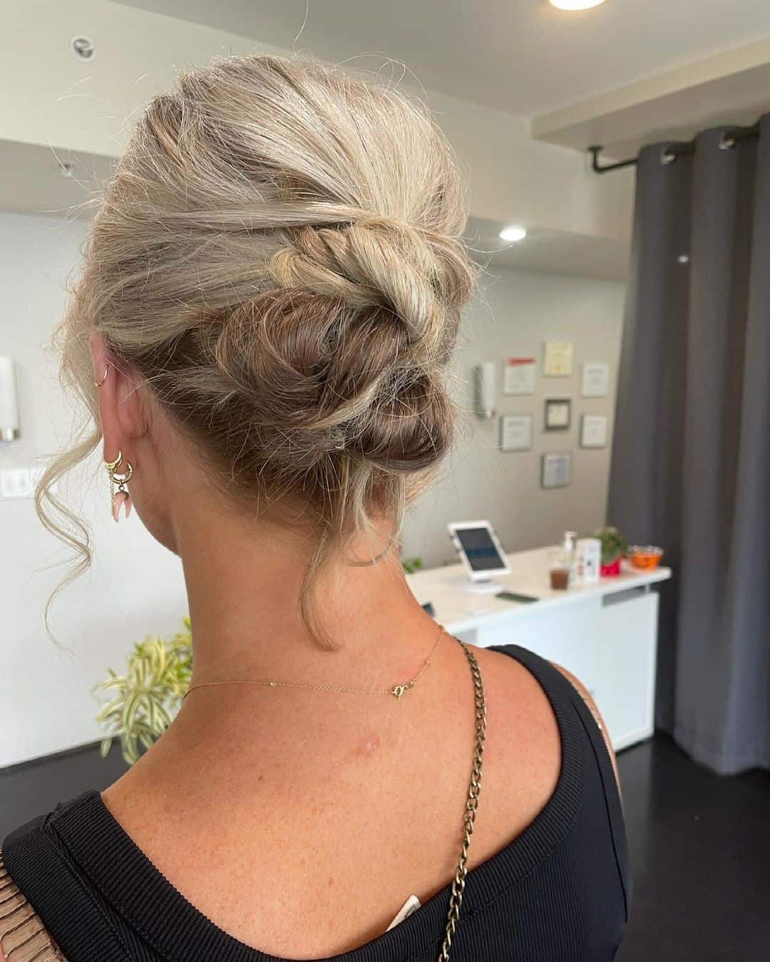 Easy Updos For Short Hair 