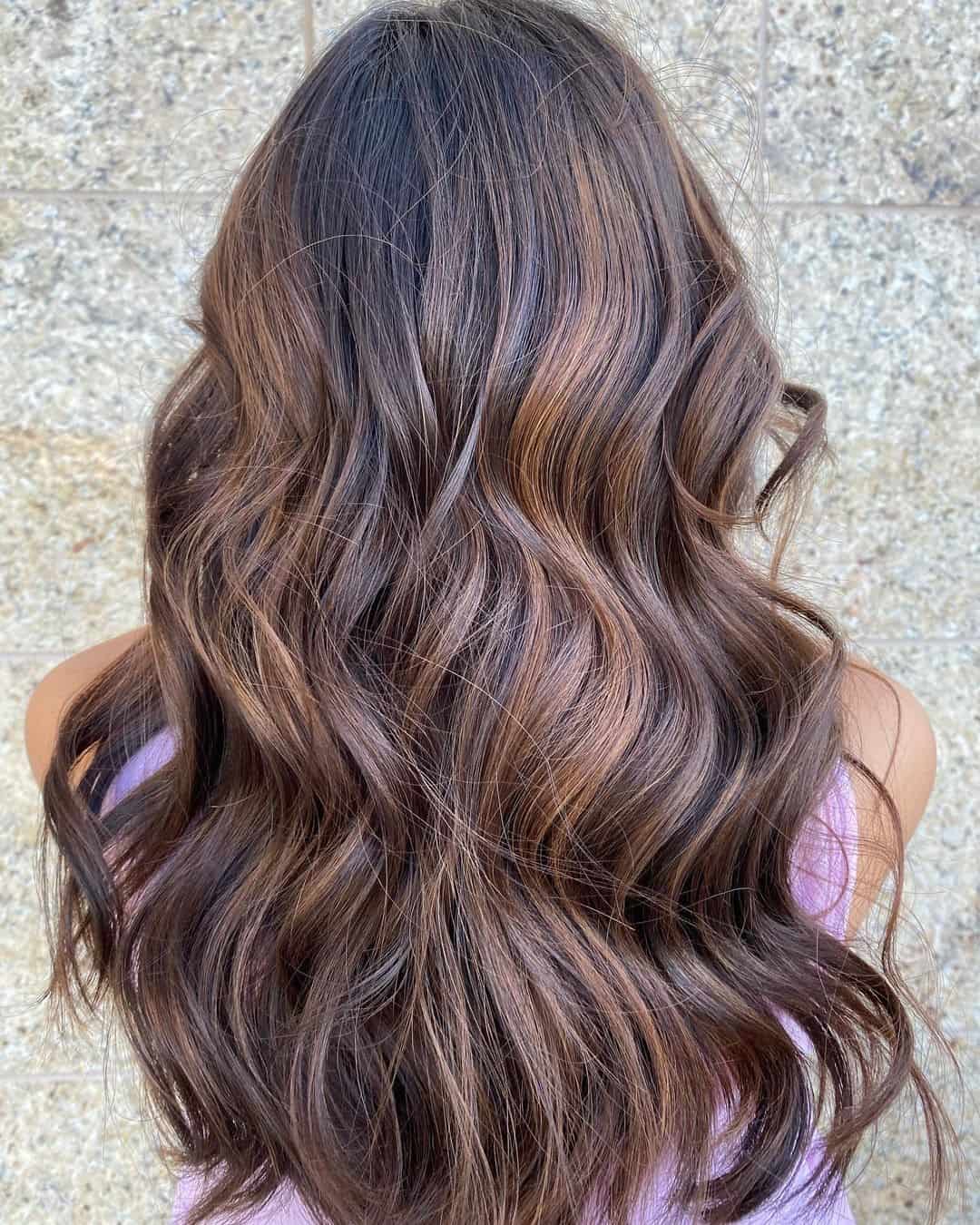 Elegant & Wavy Balayage For Dark Hair