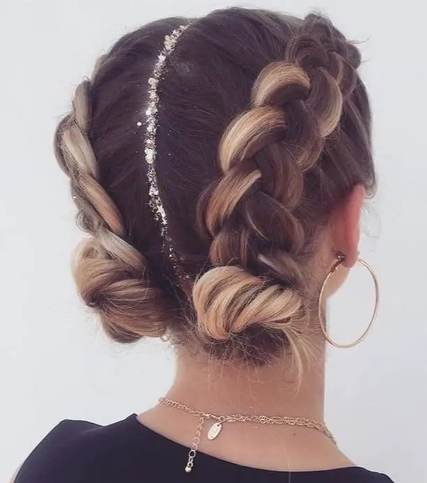 50+ Dark Roots with Blonde Hair Ideas (2023 Update) 12 Glitter Roots 1