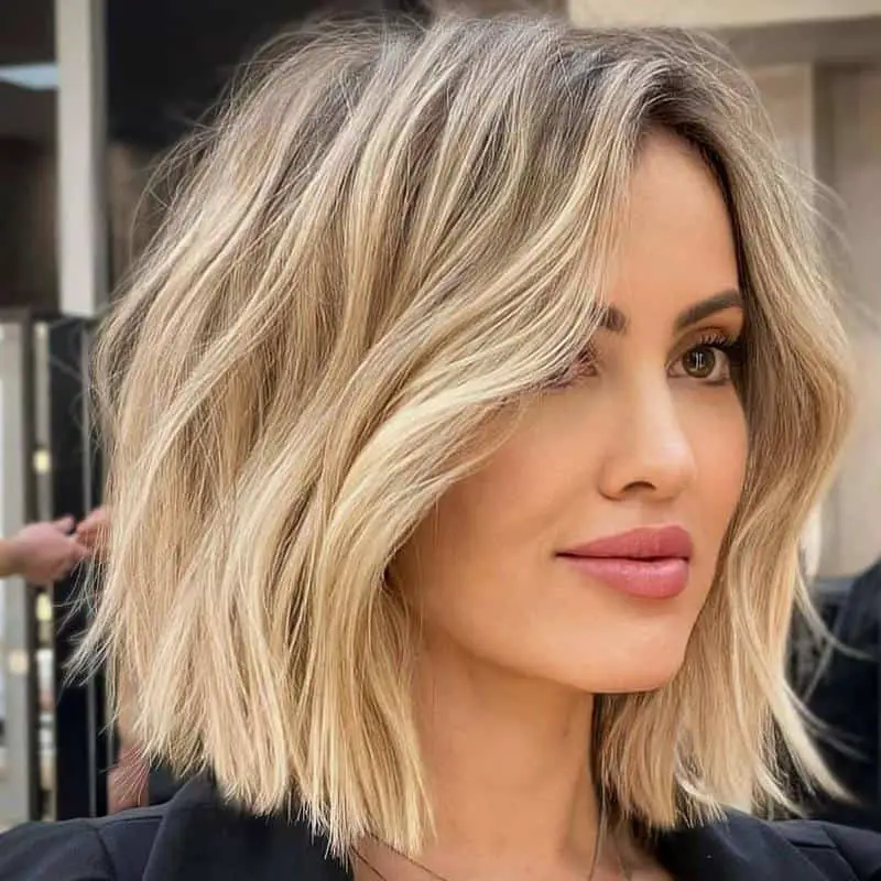 20+ Flattering Hairstyles To Make Your Nose Appear Smaller (2023 Update) 6 Hair Coloring and Highlights To Hide The Nose 1