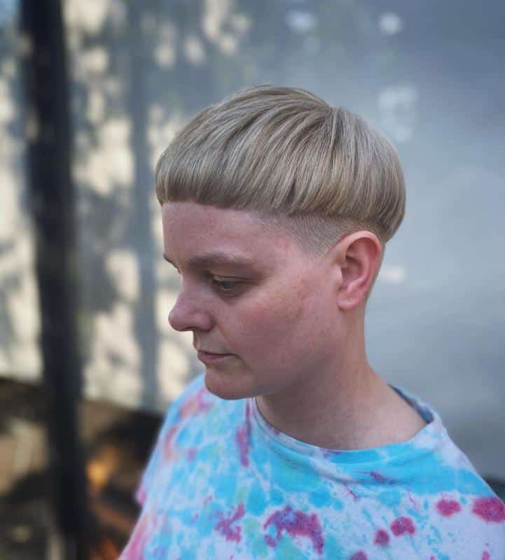 40+ Mushroom Haircut Styles (For Both Men And Women) 42 High Bowl Cut 3