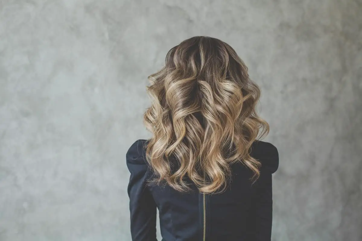 50+ Fabulous Looking Highlights On Brown Hair: Best Ideas For A Color Makeover - Tattooed Martha 50+ Fabulous Looking Highlights On Brown Hair: Best Ideas For A Color Makeover - Tattooed Martha