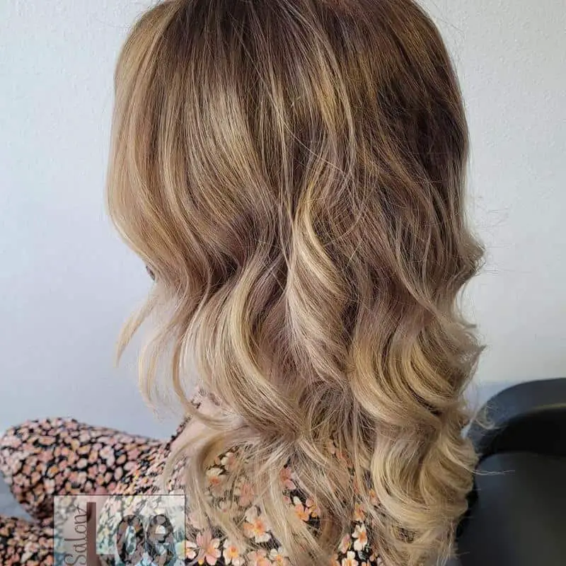 50+ Dark Roots with Blonde Hair Ideas (2023 Update) 50 How do I look after my dark roots and blonde hair 1