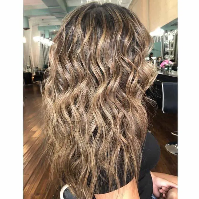 Messy Tawny Waves for Brunettes 1