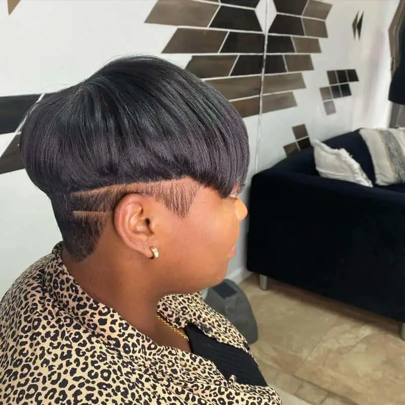 40+ Mushroom Haircut Styles (For Both Men And Women) 21 Mushroom Hair With Undercut 3
