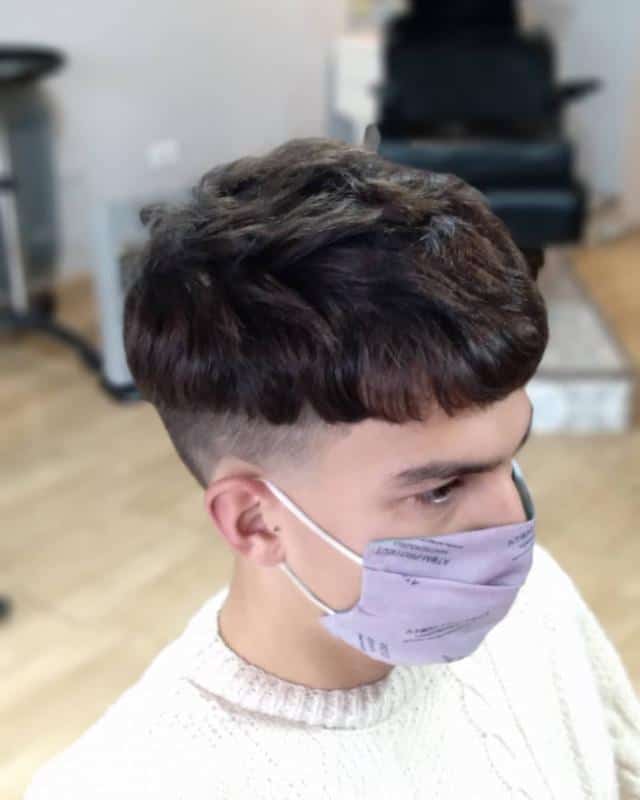 Mushroom Haircut For Guys 3