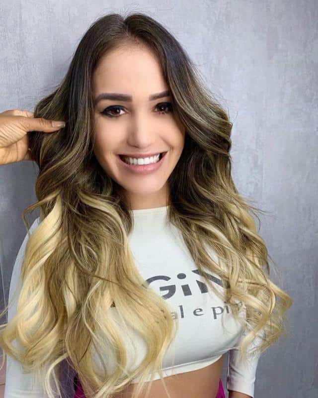 Ombre Dark Roots Blonde Hair 2