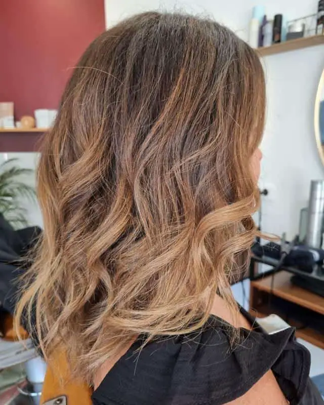 50+ Delicious Caramel Highlights on Brown Hair: Trendy Ideas For A Hair Makeover 27 Ruby Caramel Waves 3