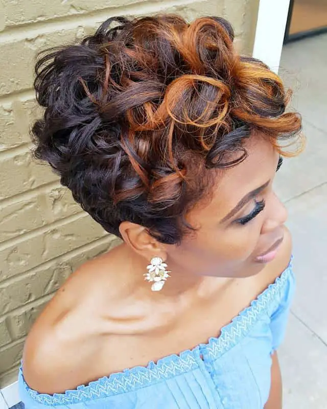 50+ Short Hairstyles For Black Women: 2022 Favorite Looks 30 Short Curled Hairstyle with Copper Highlights 1