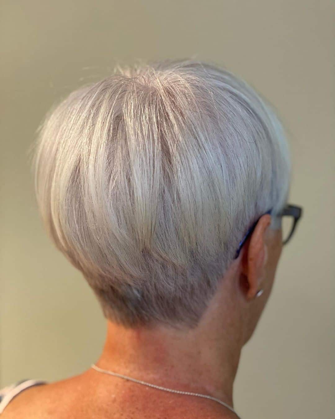 Short Gray Pixie Look 