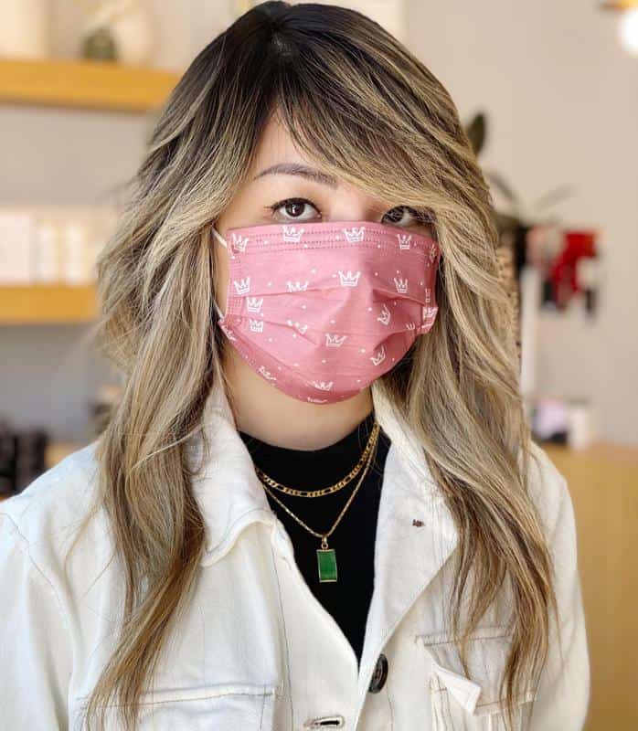 20+ Flattering Hairstyles To Make Your Nose Appear Smaller (2023 Update) 11 Side Bangs To Make The Nose Appear Smaller 2