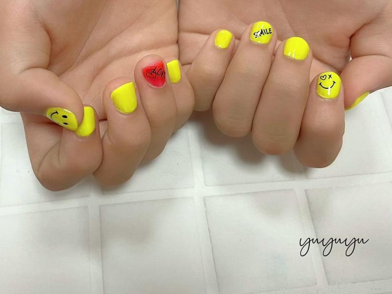 Smiley Faces Nails for Kids 2