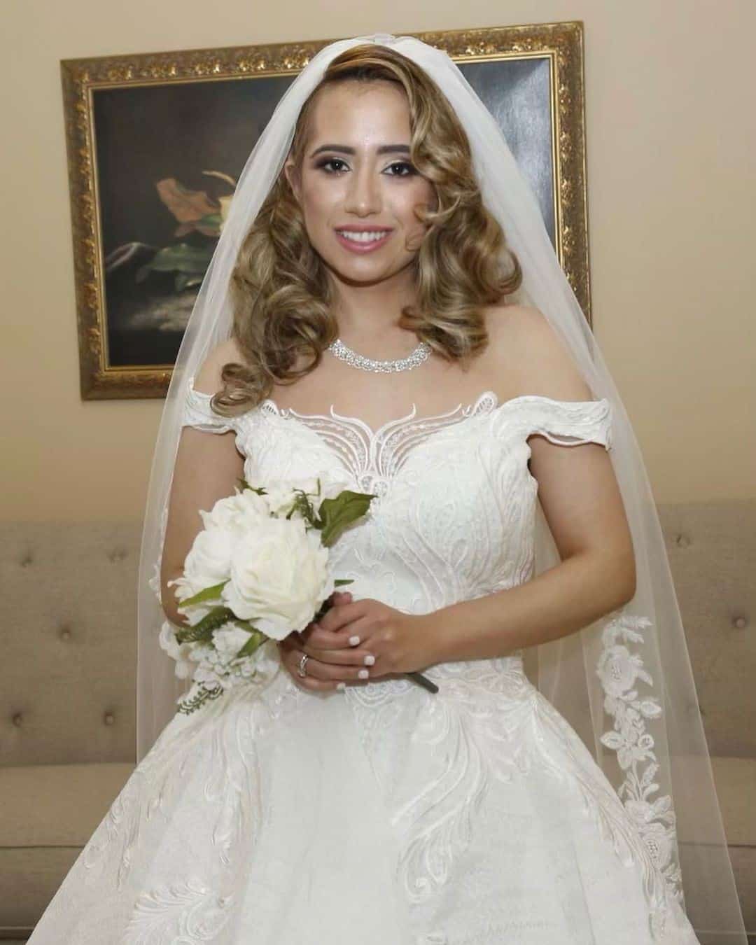 Soft Waves Wedding Hairstyle With Veil