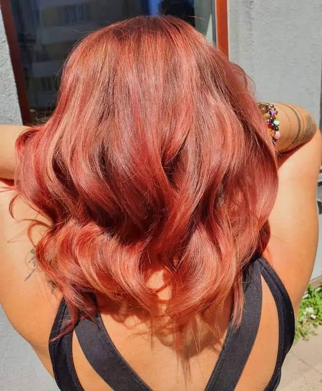 Red Highlights on Brown Hair: 40+ Most Trendy Ideas to Try Out 13 Strawberry Peach Highlights 2