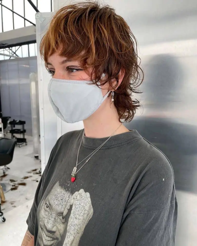 wolf cut hair women