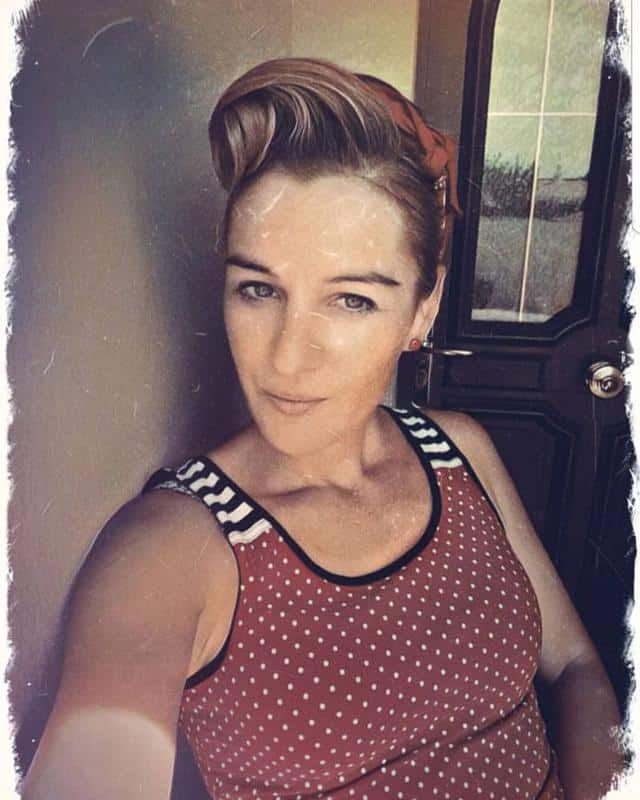21 Gorgeous Bandana Hairstyles For Short Hair That You Will Love 7 Asymmetrical Tie Bandana Style