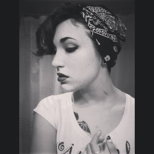 21 Gorgeous Bandana Hairstyles For Short Hair That You Will Love 19 Bandana Updo Hairstyles