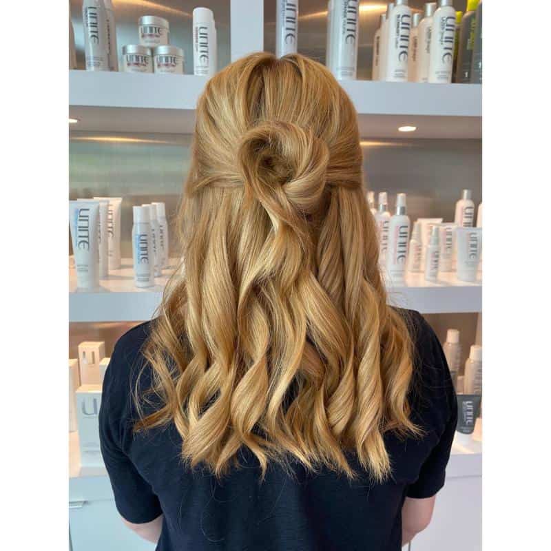 60 Half-Up Half-Down Hairstyles You’ll Fall in Love with (2023 Update) 32 Beach Waves Half-Up, Half-Down Hairstyles 1