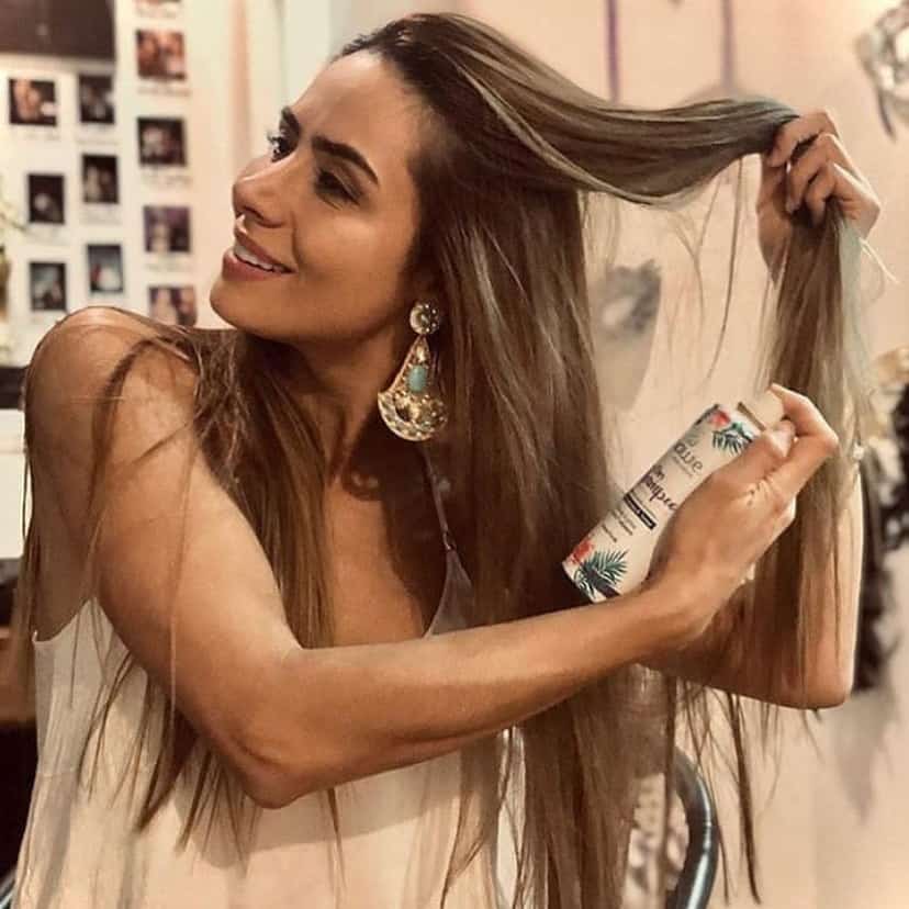Should You Wet Your Hair Everyday? Tips Not To Ruin Your Hair 4 Best Alternatives to Shampooing