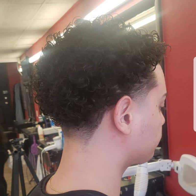 50+ Incredible Good Hairstyles for Those With Big Ears (2023 Update) 25 Big Blowout For Those With Big Ears