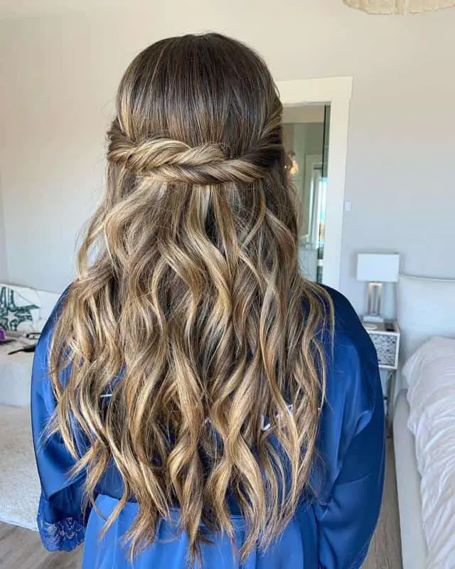 60 Half-Up Half-Down Hairstyles You’ll Fall in Love with (2023 Update) 29 Boho Half-Up, Half-Down Hairstyles 3