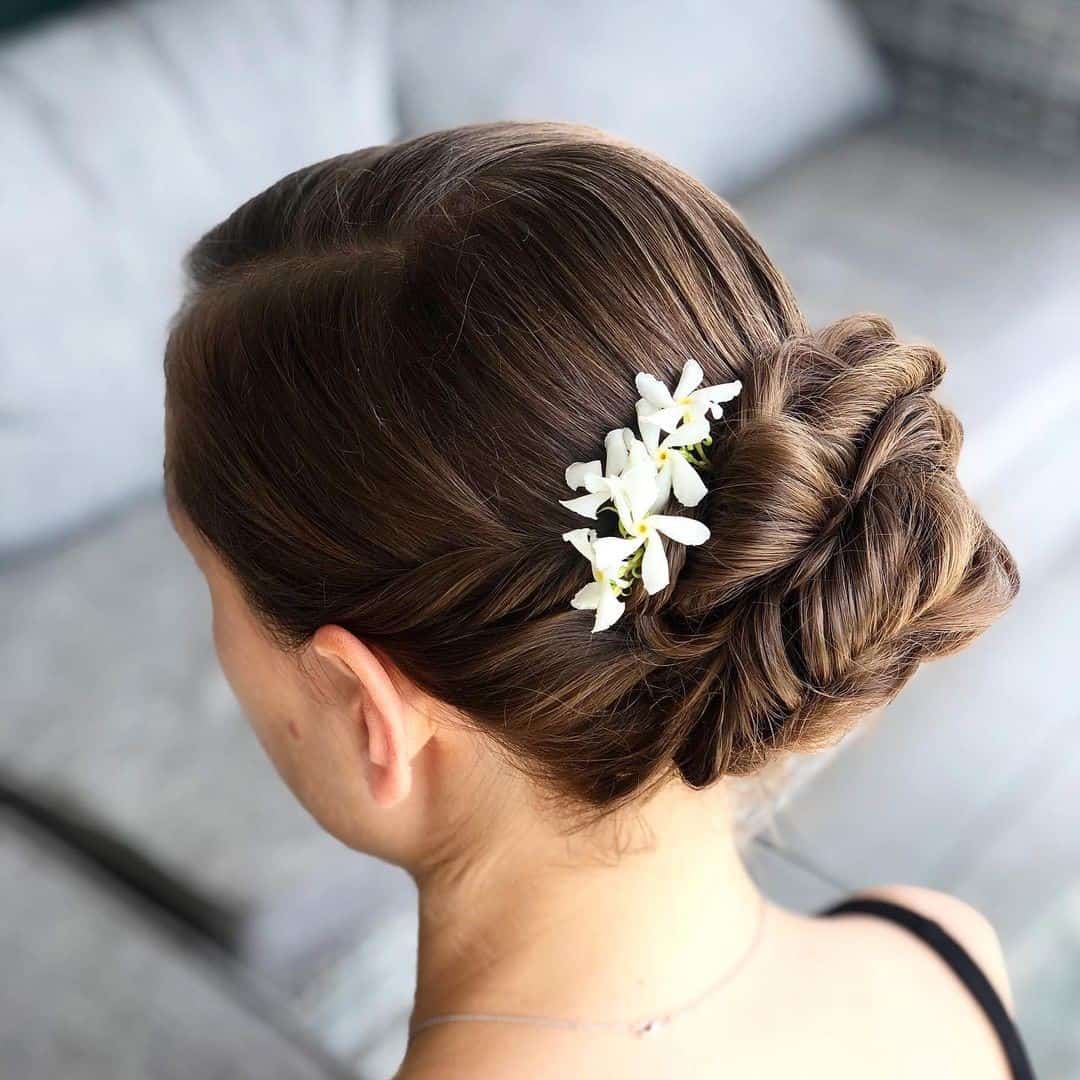 Brown Hair Updo Style For Round Faces 