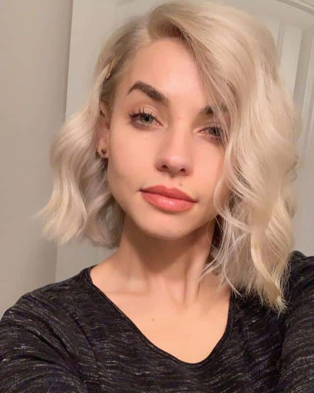 30+ Low Maintenance Haircuts for Thick Hair (2023 Update) 10 Choppy Bob for Thick Hair