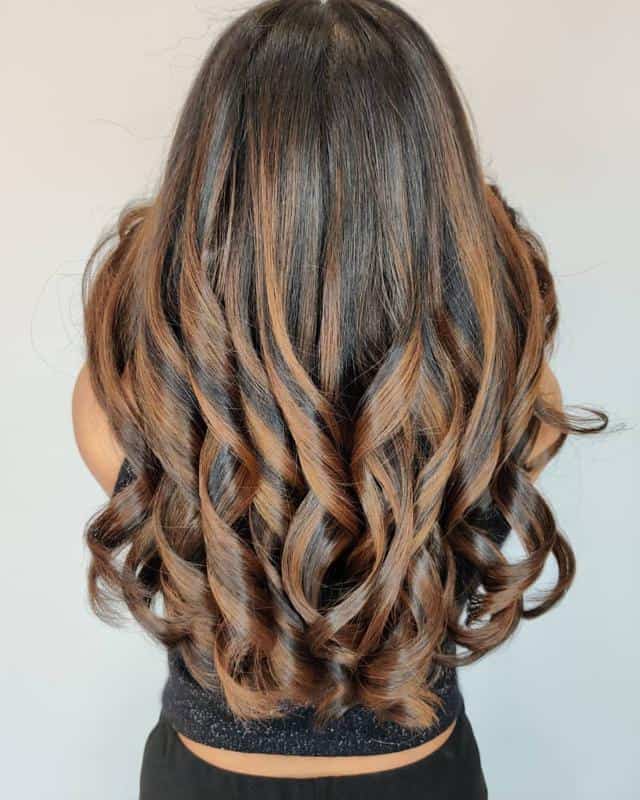 Hair Color Chart: Matching Hair Colors to Your Skin Tone (2023 Update) 32 Cinnamon Brown Hair