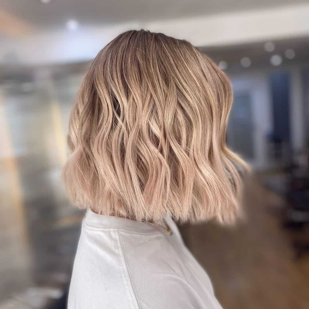 Colored Bob Hairstyles Blonde Look 