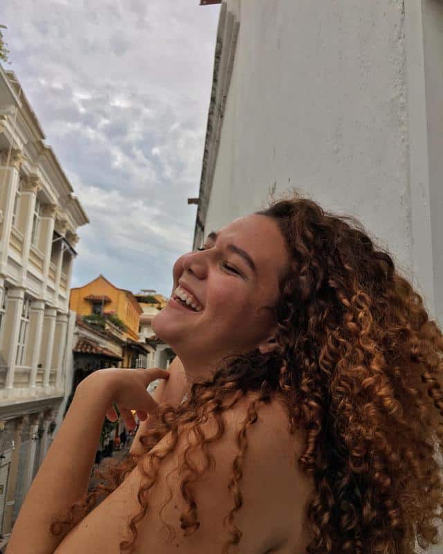 30+ Best Haircuts for Tall Skinny Girls (2023 Update) 14 Curly Hair for Tall Skinny Girl