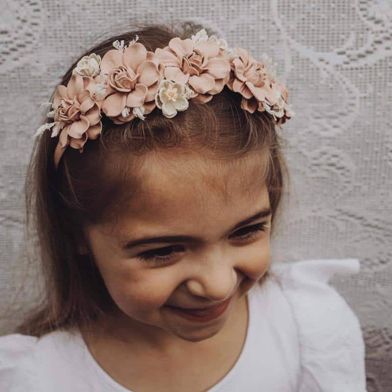 40+ Little Girl Hairstyles: A Quick And Easy Hair Styling (2023 Update) 8 Flower Crown 2